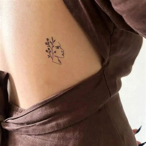 tatuajes pequeos mujer originales|21 ideas de Tatuajes PEQUEÑOS de hombre/mujer。